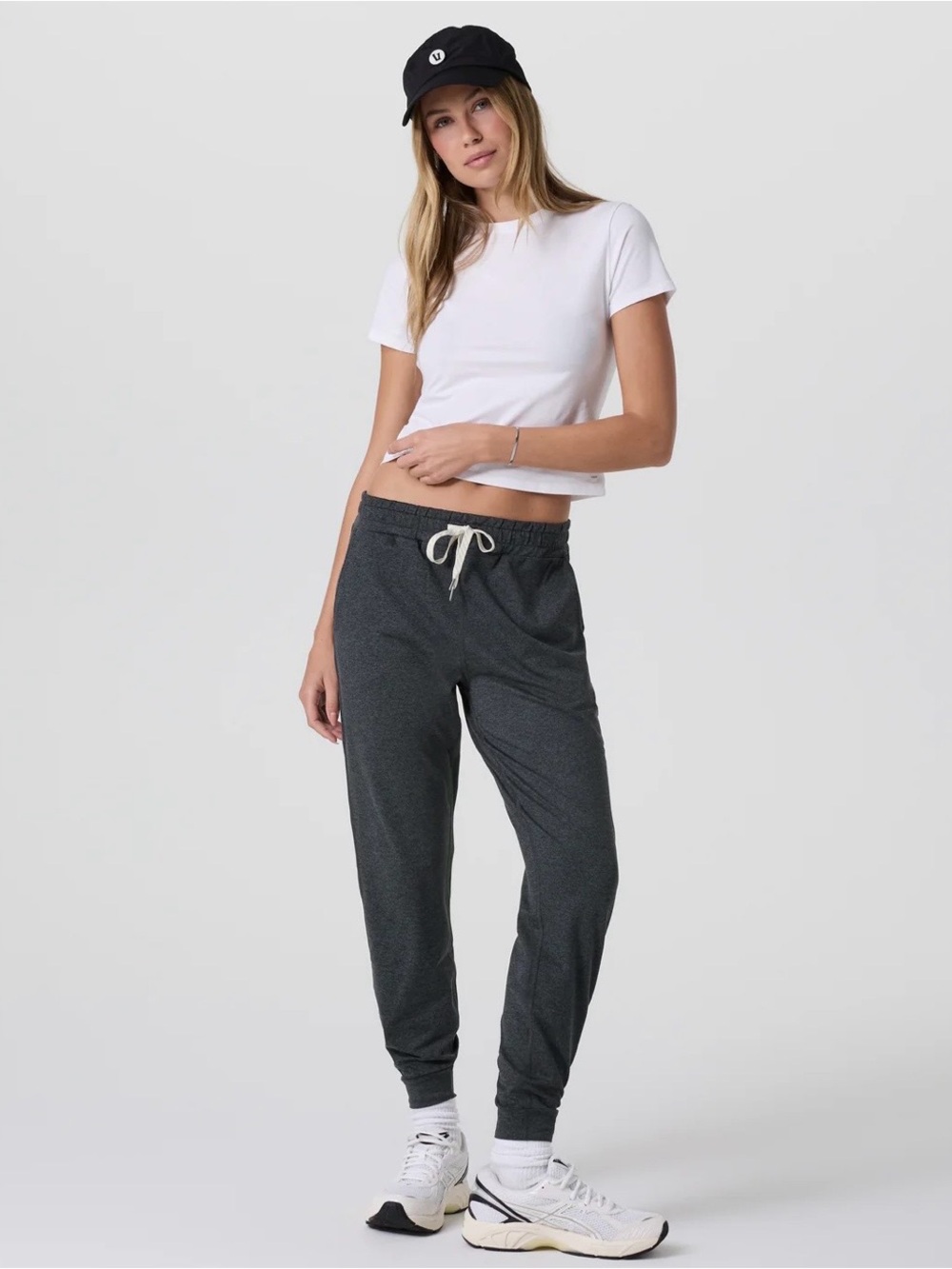 Vuori Women’s Performance Jogger Lounge Sweat Pants Grey XL